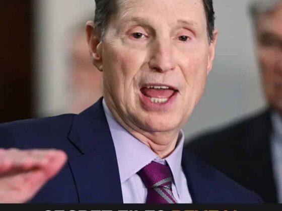 Sen. Ron Wyden Says Epstein’s Treasury File Shows $1.1B in Wire Transfers — but No Evidence Trump Sent the Money