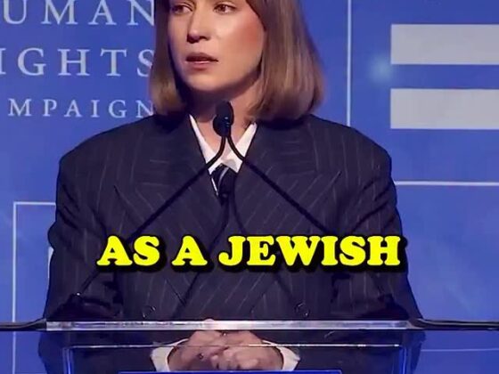 Breezy Politics: Hannah Einbinder on Identity and Comedy as a Jewish-American Actress