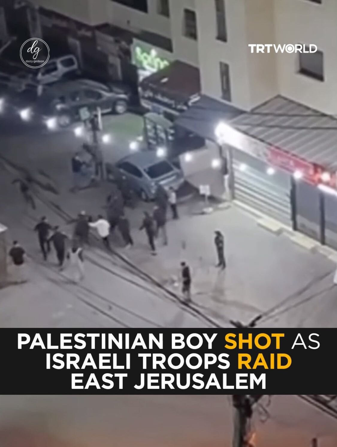 عاجل: جنود إسرائيليون يطلقون النار على فتى فلسطيني خلال مداهمة في القدس الشرقية | تي آر تي وورلد 1 BREAKING: Israeli Troops Shoot Palestinian Boy During East Jerusalem Raid | TRT World