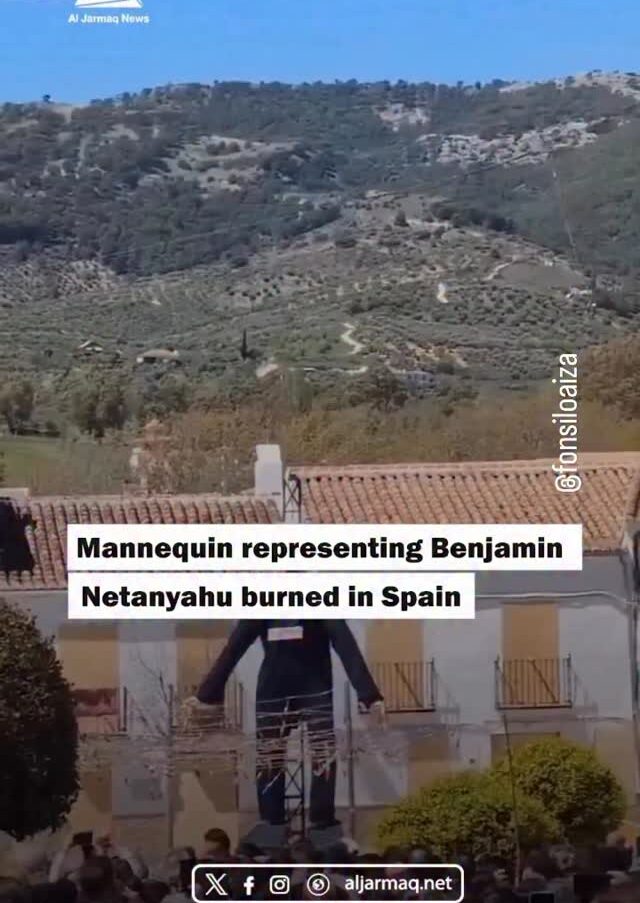 Mannequin of Benjamin Netanyahu Burned in Spain During Protest